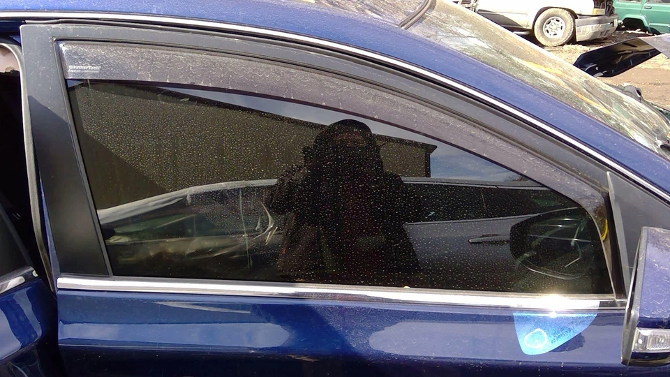 Vidrio puerta delantera derecha lado pasajero Nissan Sentra 13-19 OEM 803009AM0A Foto 1 de 1