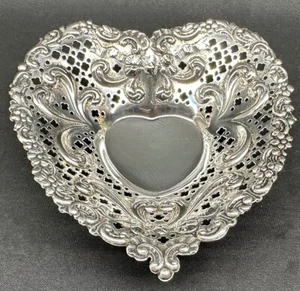 Vintage Gotham Sterling Silver Reticulated 5" Chantilly Heart Shaped Dish #966 - Picture 1 of 6