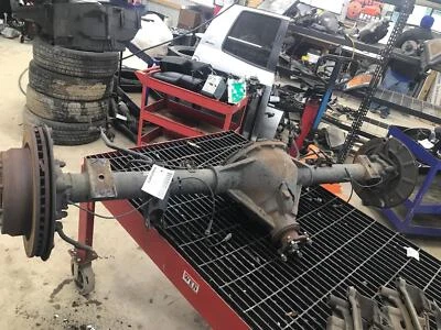 16 NISSAN NV 1500 Rear Axle Assy.(4.0L 6 cylinder)RWD Foto 1 de 3