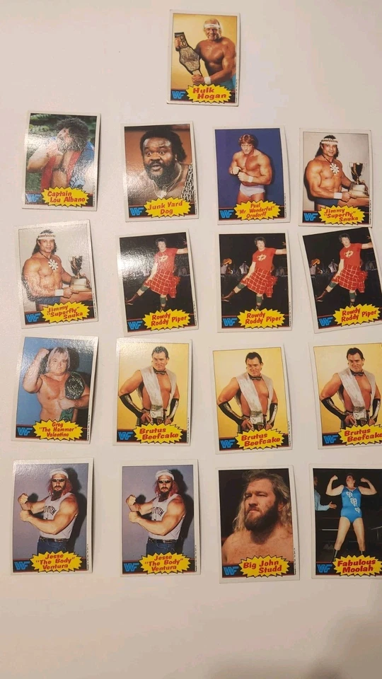Juego parcial de cartas de lucha libre Topps WWF 1985 Hulk Hogan 81 cartas duplicadas totales Foto 1 de 4