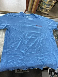 Large Columbia Men’s Red/white/blue Large Tshirt  - Picture 1 of 2