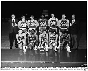 1968-69 OAKLAND OAKS ABA BASKETBALL 8X10 TEAM PHOTO LARRY BROWN RICK BARRY - Picture 1 of 1