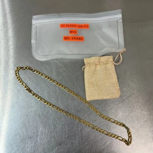 SPONGEBOB SQUAREPANTS Musical Broadway Tour Stage Used Mr Krabs Necklace - Imagen 1 de 5