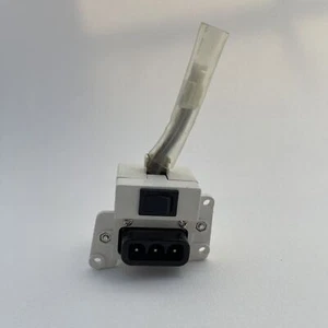 Genuine SINGER 1748 Sewing Machine Replacement Main Plug Socket & Light Switch - Picture 1 of 9