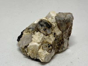 MOSCOVITA Muscovite - Ávila, CyL, España - SPAIN MINERAL COLECCION 6x6x4 K11 - Imagen 1 de 6