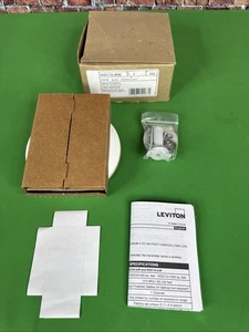 Sensor de ocupación de techo inalámbrico Leviton WSC15-IRW 1500 SF PIR RF solar - Imagen 1 de 4