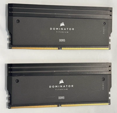 CORSAIR DOMINATOR TITANIUM 32GB (2 x 16GB) DDR5 7200 (PC5 57600) Desktop Memory - Image 1 of 2
