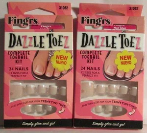 Dazzle Toez Fing'rs 24 Nägel Blume #31062 x 2 - Neu Sonstige - Bild 1 von 1
