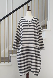 ZANZEA Long Casual Loose Gray Off White Striped Dress V Neck Women's Sz M *NEW* - Picture 1 of 2