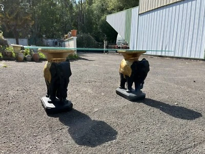 Table basse vintage – Pieds éléphants en plâtre plateau en verre - Photo 1/4