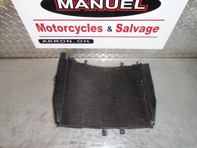 Honda CBR600RR CBR600 2009 09-12 radiador pequeña abolladura sin fugas 19010-MFJ-305 Foto 1 de 4