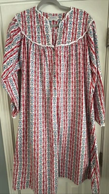 Lanz of Salzburg Flannel Tyrolean Nightgown Night Dress Floral Hearts Red, Small - Image 1 of 4