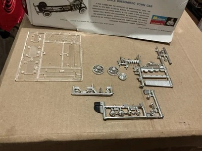 1 24 scale model parts Classic Duesenberg Town Car Parts Lot Only - Image 1 of 4