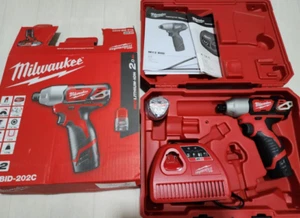 Milwaukee M12 BID-202C Rechargeable Impact Driver Set 12 V 2.0 Ahx2 - Picture 1 of 2