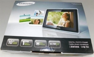 8806/995 Samsung Digital Photo Frame 10 inch Screen with 1GB Memory - Picture 1 of 5