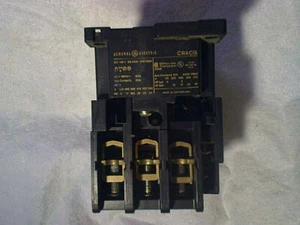 CONTATTORE ELETTRICO GENERALE CR4CG 3 POLI GE,600V a c max,72 ampere 13908 - Foto 1 di 4