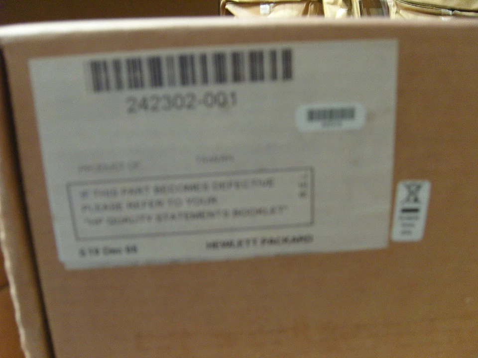 231254-001 238362-001 Evo Thin Client T20 - 300MHz, CE, 16F/32R - Image 1 of 4