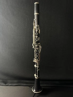 Clarinete de madera intermedio LeBlanc Noblet Francia modelo 27 (de colección 1977) Foto 1 de 4
