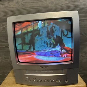 Toshiba MV13P3 13" CRT TV VCR Combo Retro Gaming TV No Remote Video Tested - Picture 1 of 8