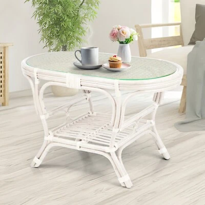 Mesa de centro ovalada de mimbre de ratán Pelangi con tapa de vidrio Foto 1 de 4