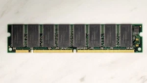 128 MB PC133 SD-RAM Memory Infineon - Photo 1/2