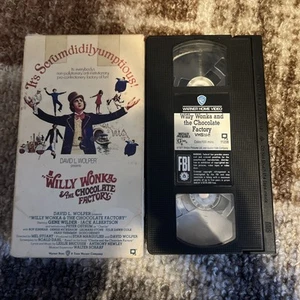 Willy Wonka und die Schokoladenfabrik (VHS, 1986) 2 kaufen 1 gratis erhalten - Bild 1 von 2