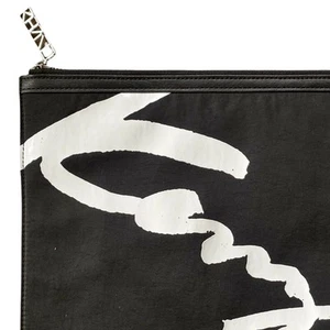 Bolso sin asas KENZO de mano negro nailon jacquard logotipo cremallera informal tableta para hombres usado en excelente estado - Imagen 1 de 6