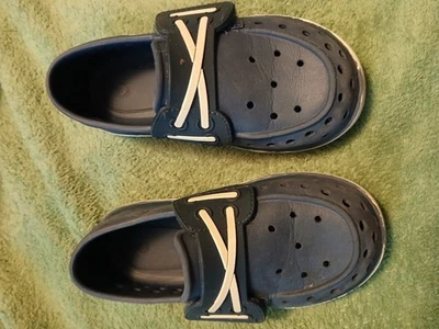 Zapatos de agua Sperry para niños pequeños talla 9 Foto 1 de 3