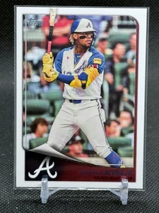 2025 Topps COSTCO FLAGSHIP Ronald Acuna Jr. #13 - Atlanta Braves - Foto 1 di 2