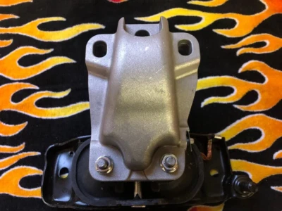NOS Engine Mount Front Right DEA/TTPA A5482 Caravan, T&C  Routan - Image 1 of 4