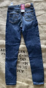 Levi’s 720 High Rise Super Skinny Youth Size 10 NWT - Picture 1 of 5