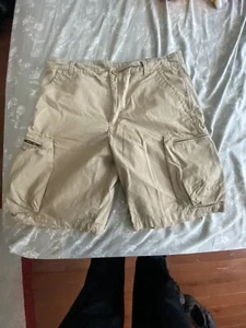 Nike Cargo Shorts Vintage y2k Khaki Zip Pockets Blue Tag Size 34 Men's - Picture 1 of 4