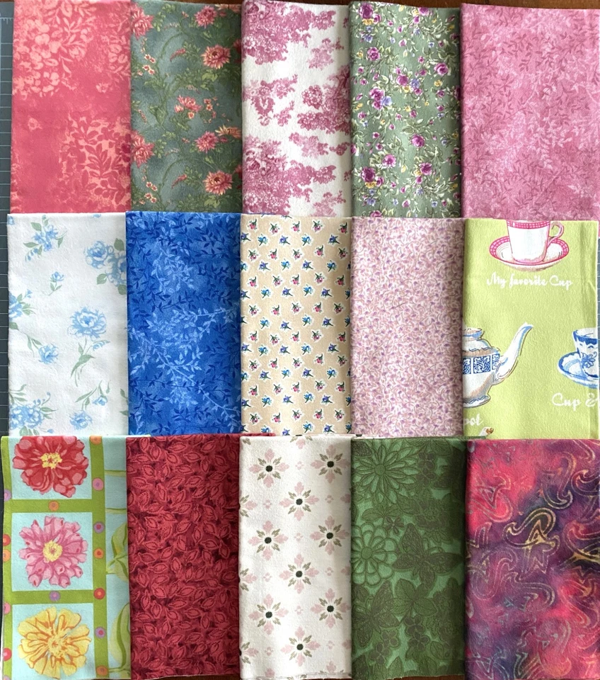 Paquete de 15 cuartos de grasa de tela de franela acolchada licuadora rayas florales Foto 1 de 1