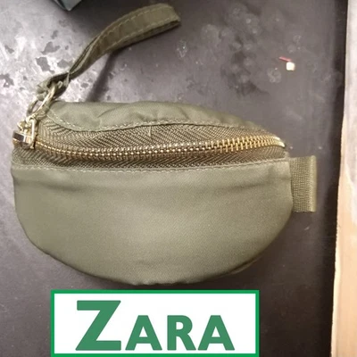 Mini Riñonera Zara Verde Oliva Nylon Bolso Dije Cambio Cartera Llavero Foto 1 de 4