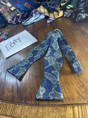 PEN SEE 👔❤️ PAJARITA ELEGANTE CALIDAD TRAJE DISEÑADOR CORBATA ENVÍO GRATUITO 👔❤️ Foto 1 de 4