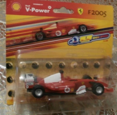 ferrari - f2005 - scala 1:38 - v-power shell - hot wheels racing  - Immagine 1 di 4