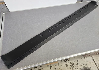 NICE USED PORSCHE 914 914-6 PASSENGERS SIDE PLASTIC ROCKER PANEL COVER #2 — 第 1/4 张图片