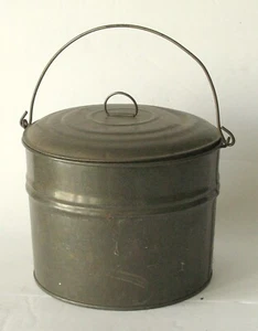 Antique tin bail handled berry kettle with lid cottage country home - Picture 1 of 3