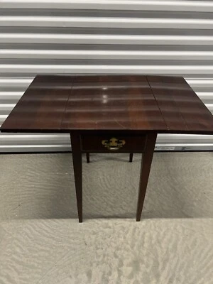 HOOKER FURNITURE  Rear Drop Leaf One Drawer Accent End Table 011-80-137 Freeship - Image 1 of 4