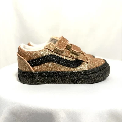 Tênis infantil Vans Old Skool V festa glitter ouro preto sola tamanho 5.5 - Imagem 1 de 4