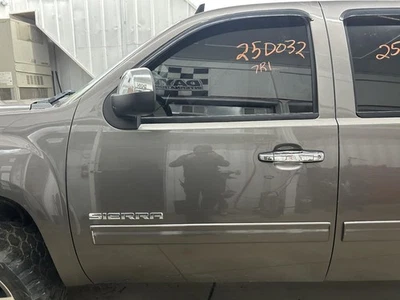 GMC Sierra 2500 2011-2014 camioneta pickup puerta delantera, costura oxidada Foto 1 de 4