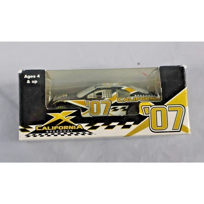 California Speedway NASCAR 1:64 Die-Cast Stock Car 2007 edición limitada Foto 1 de 4