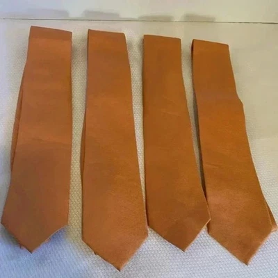 Conjunto Egara de quatro gravatas de seda combinando laranja novo com etiquetas Wearhouse masculino - Imagem 1 de 4
