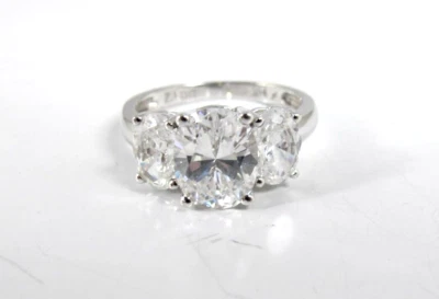Anillo Diamonique Oro Blanco 14K Ovalado Circonita Circonita Tres Piedras Talla 6 Foto 1 de 4