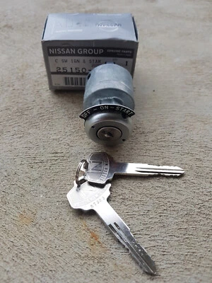 Nissan B110 B120 Sunny early model ignition switch NEW Datsun 1200 25150-G1001 - Imagen 1 de 2