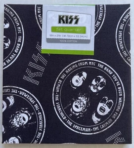 Banda KISS - Cuarto Graso - 18 pulgadas x 21 pulgadas - NEGRO DESCOLORIDO - Nuevo - Imagen 1 de 2