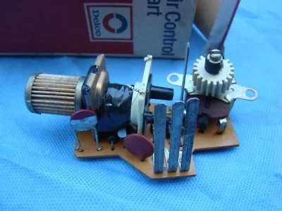 Potenciómetro placa amplificador aire acondicionado Buick 1977-1980 Riviera LeSabre Electra  Foto 1 de 4