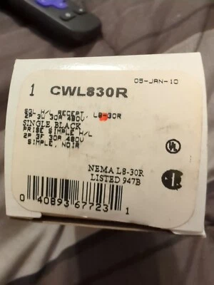 Cooper Arrow Hart Twist Turn Locking Receptacle Outlet L8-30R 30A 480V CWL830R - Image 1 of 2