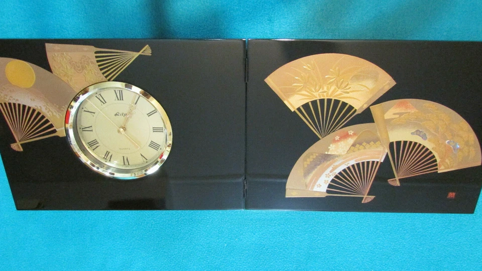 Reloj de escritorio de cuarzo negro de Lily ~ Japón ~ Batería AA Foto 1 de 4