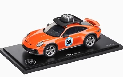 1:18 SPARK 2023 PORSCHE 911 (992) Dakar #58 rojo edición limitada DEALER 300 uds. Foto 1 de 3